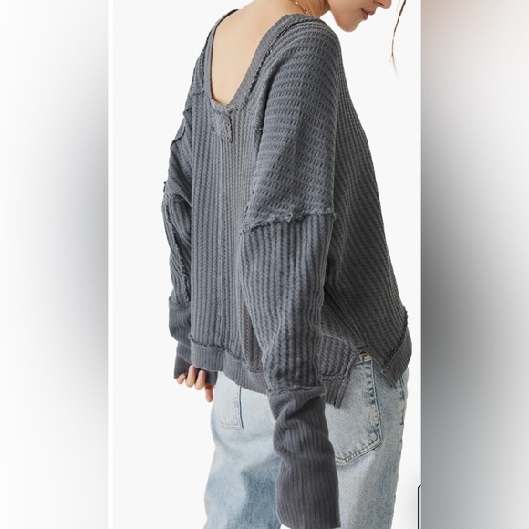 NEW FREE PEOPLE - Oversized Thermal Top with Long Sleeves in Gray - Picture 6 of 14